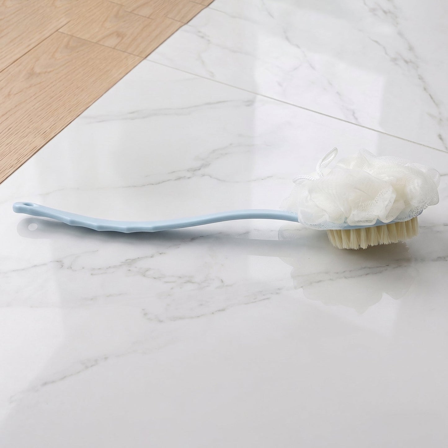 Bath brush with comfortable grip handle