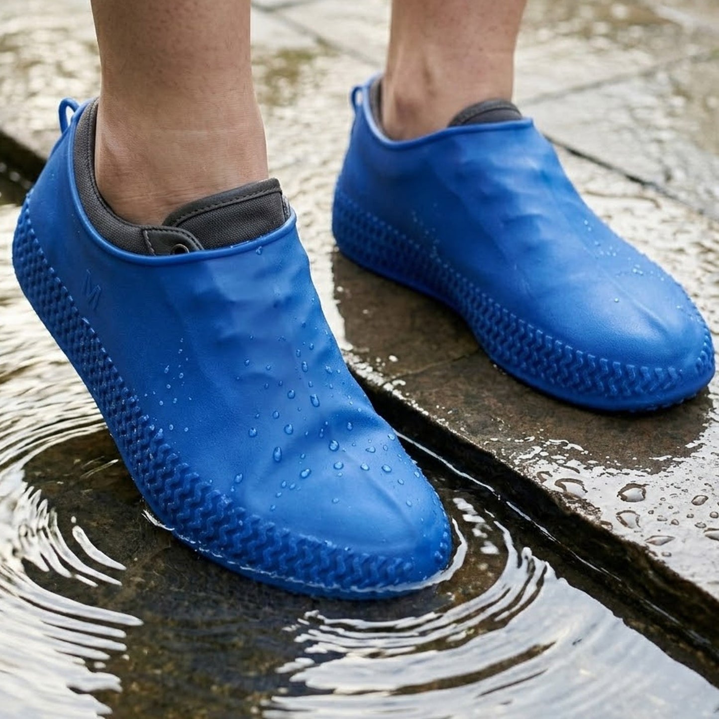 Waterproof Silicone Shoe Cover Blue Color (1 Pair, Medium Size)