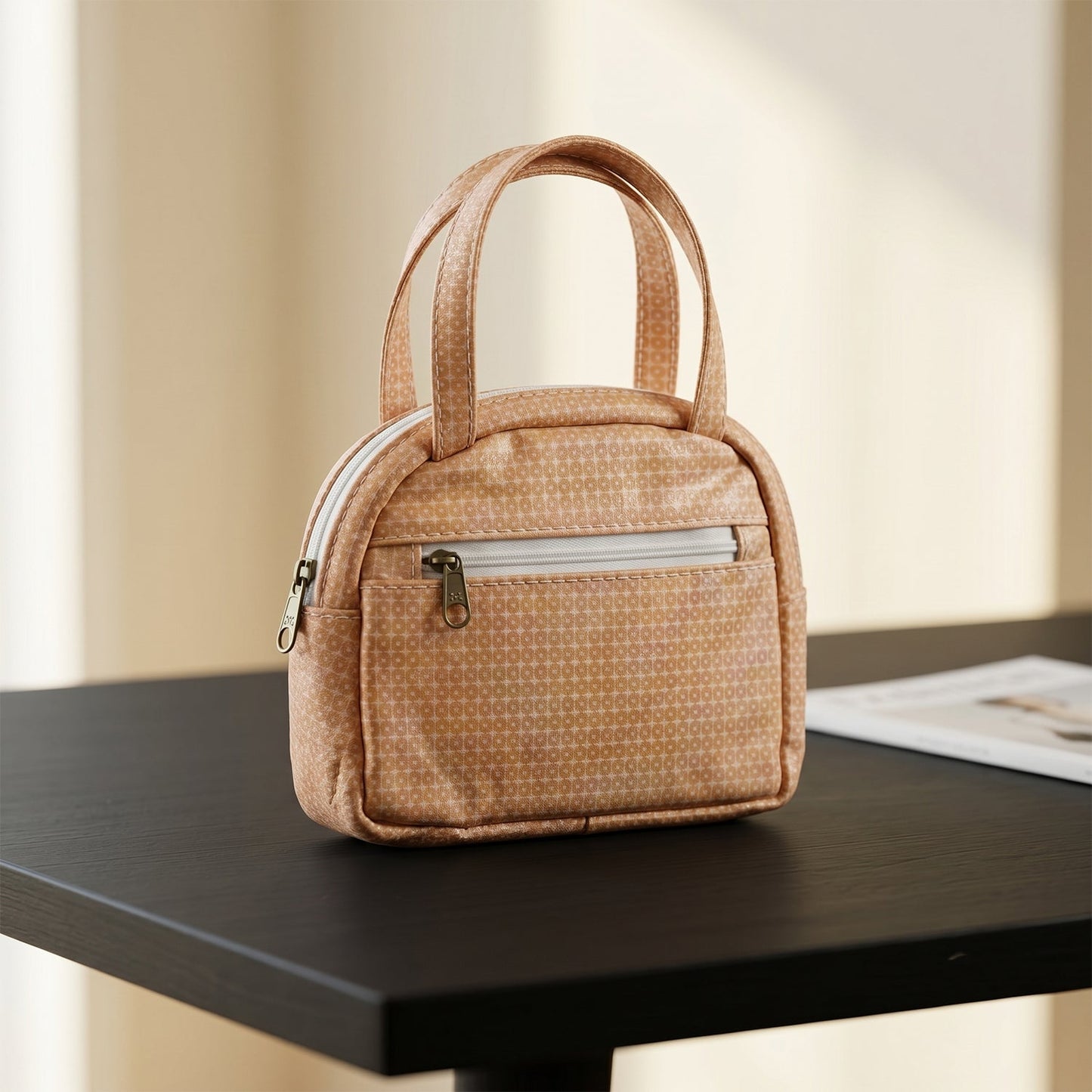 Roomy and lightweight small handbag for girls and women