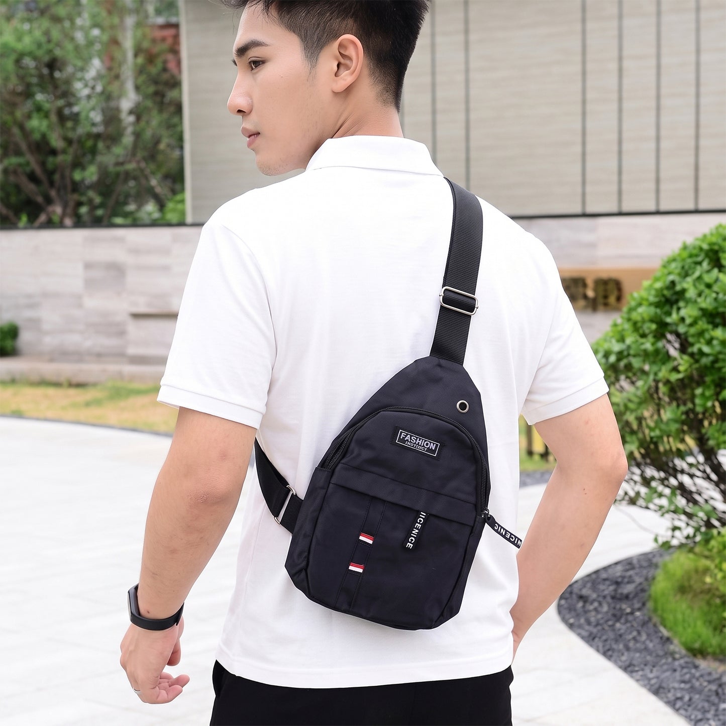 Waterproof Waist Bag, Shoulder Bags USB Charging Earphone Hook Sling Travel Bag (1 Pc / Mix Color)