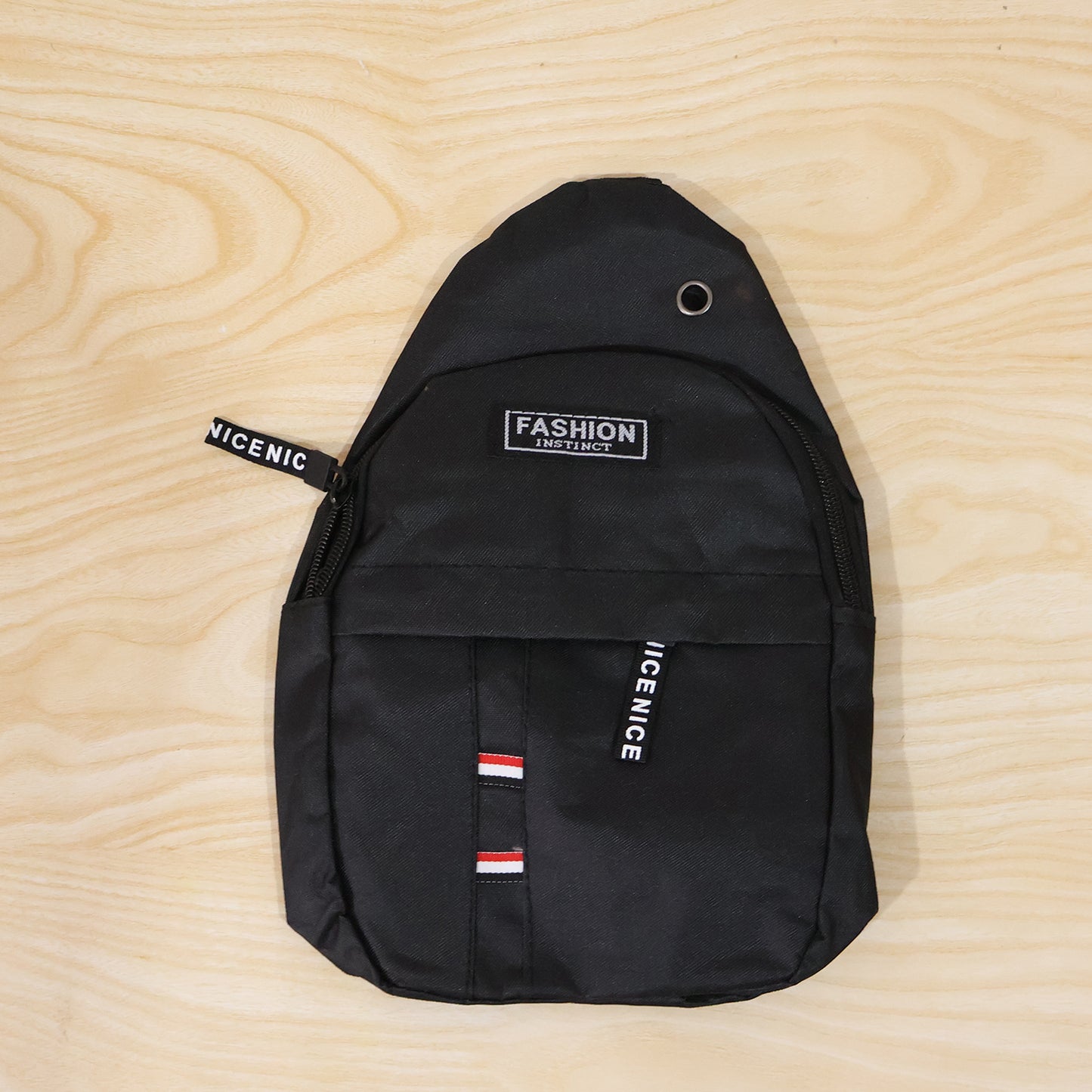 Waterproof Waist Bag, Shoulder Bags USB Charging Earphone Hook Sling Travel Bag (1 Pc / Mix Color)