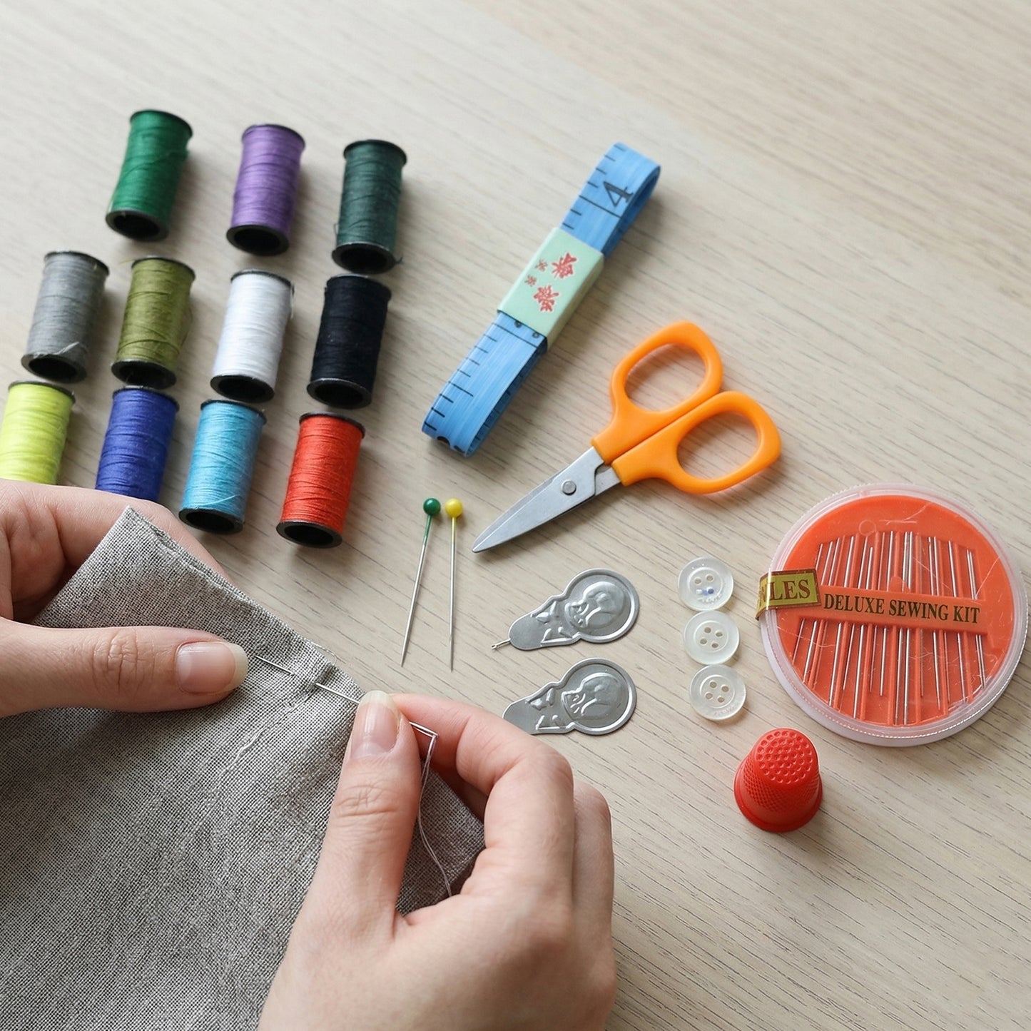 33 Pc Mini Sewing Kit with Zipper Case Portable Stitching Kit
