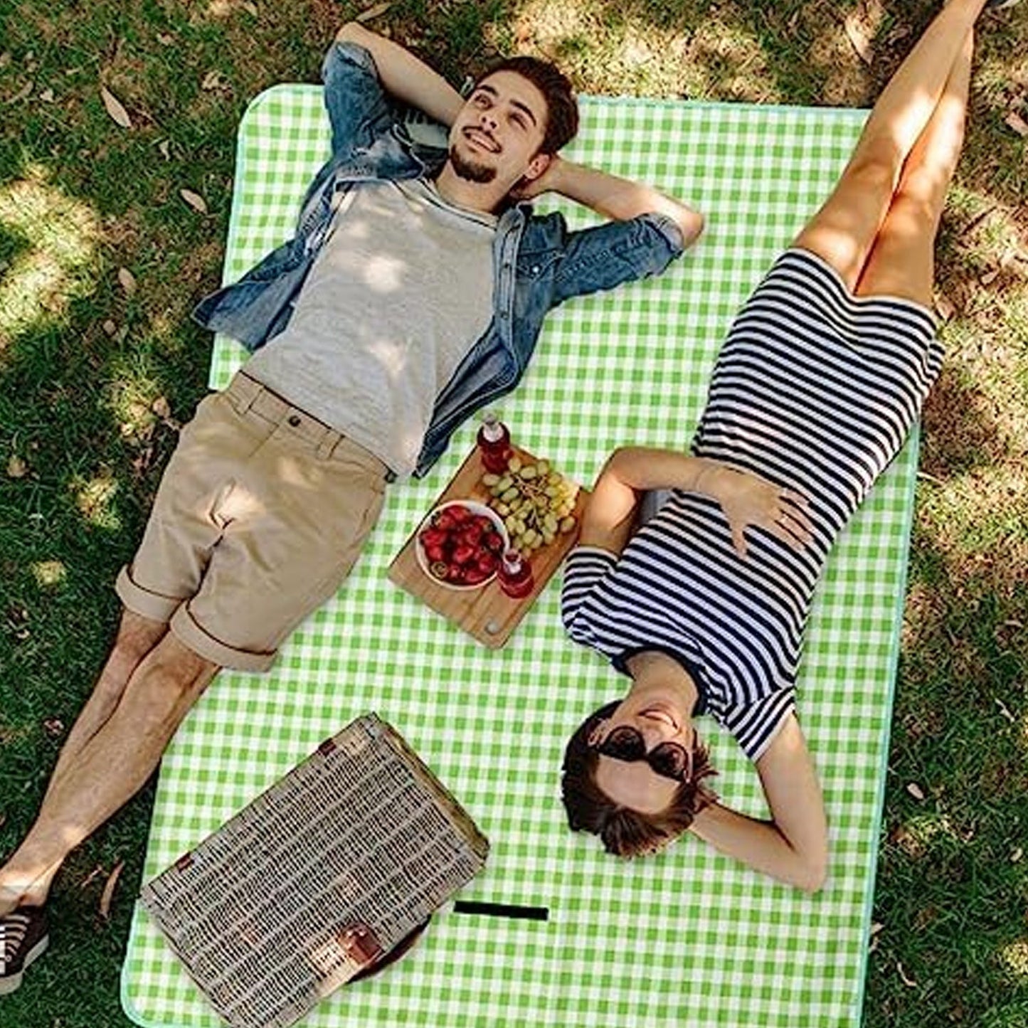 Foldable Picnic Mat with Carry Handle (1 Pc, 144x93 Cm)