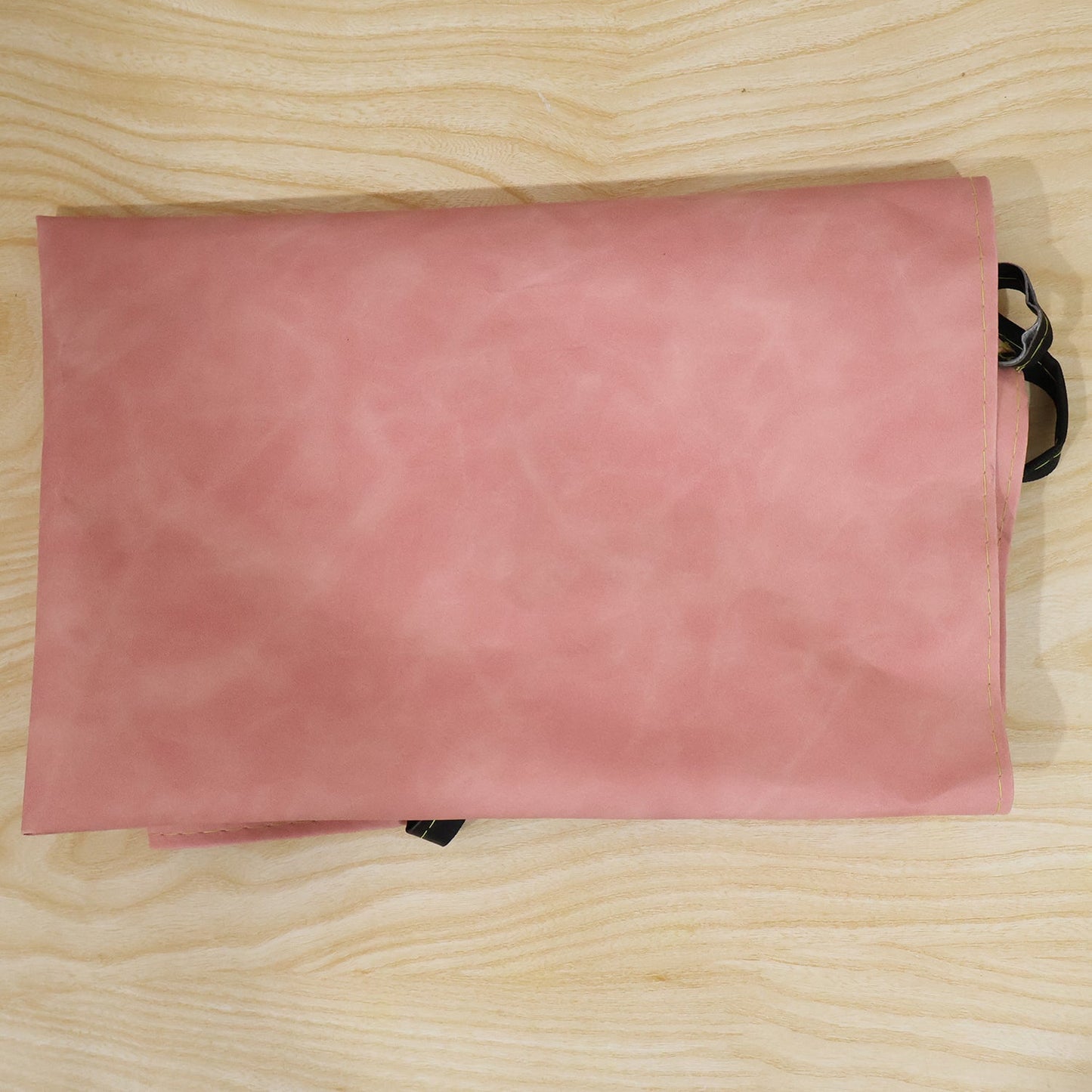 Live photo of durable premium kitchen apron