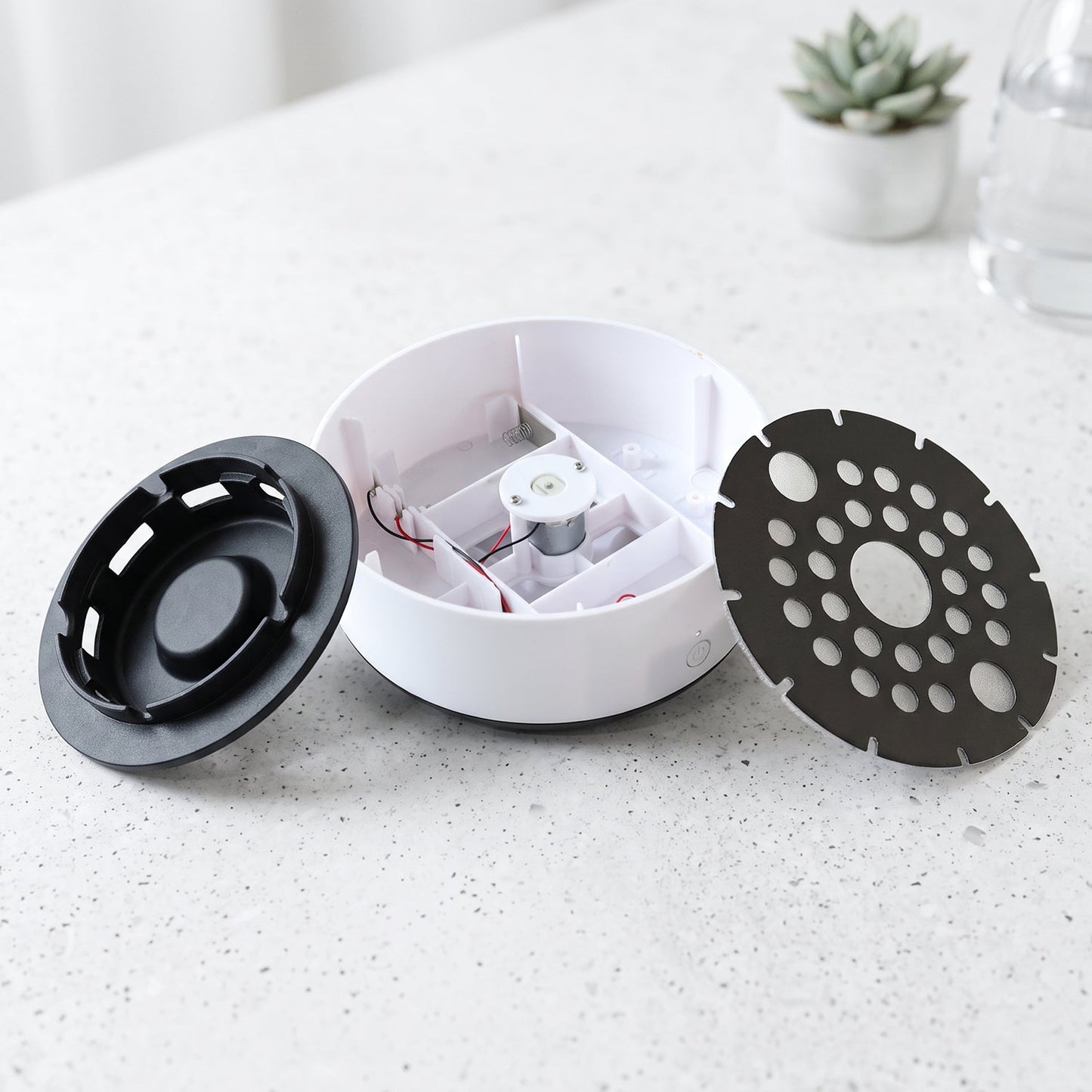 Smokeless Ashtray with Air Purifier and Push Down Lid for Home Office (1 Pc)