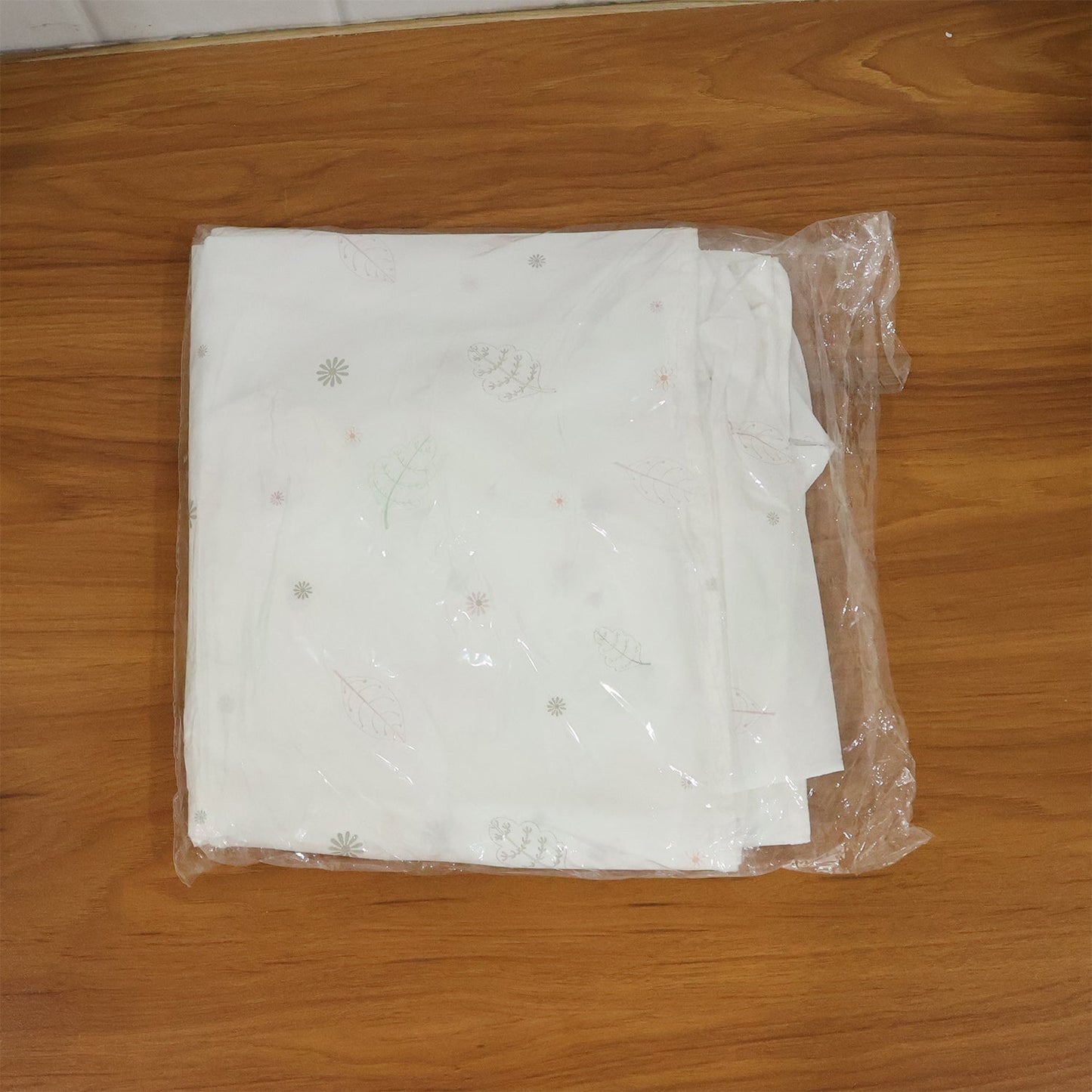 Hanging Garment Storage Cover (100 Ã— 50 cm)