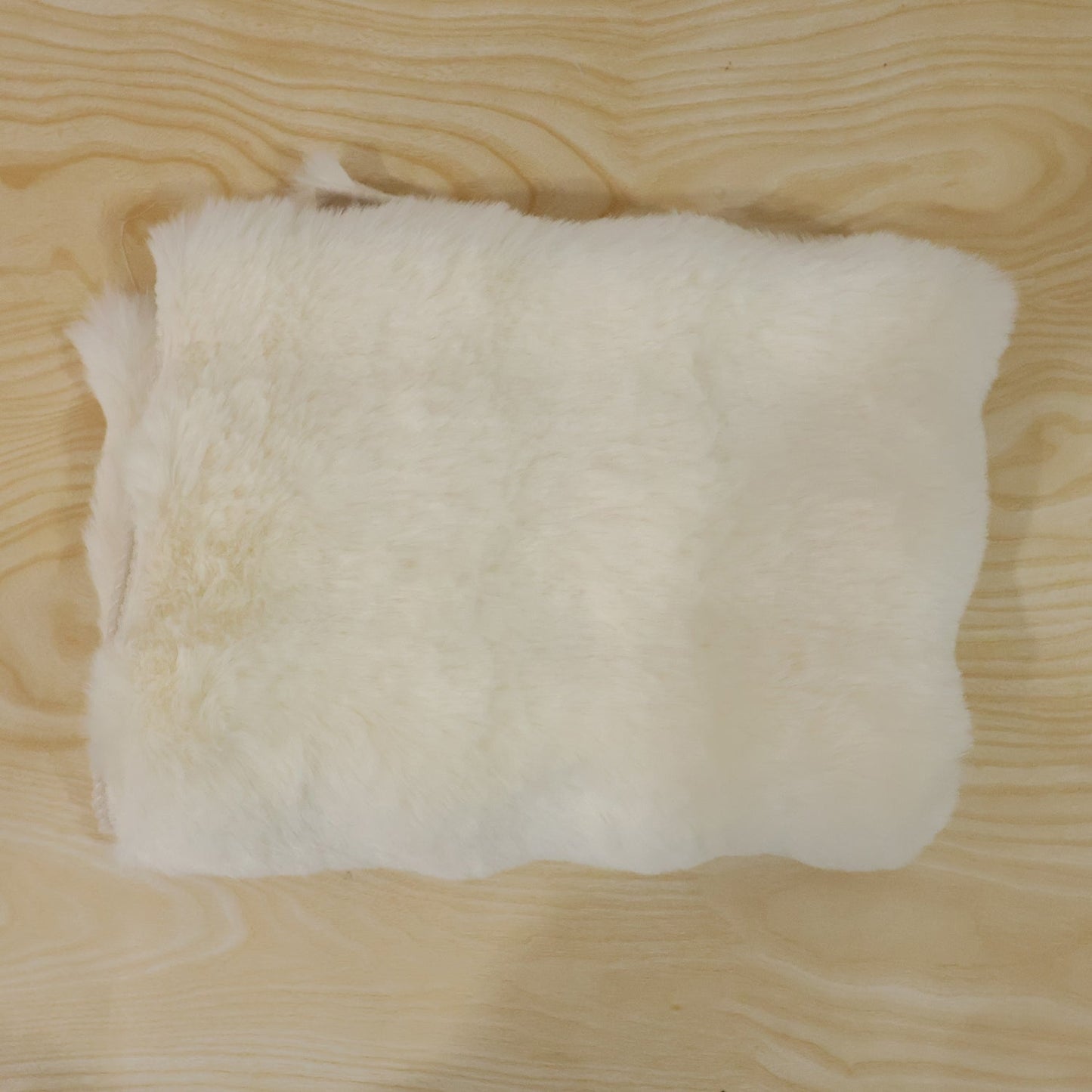 Live photo of soft fluffy faux fur carpet mat