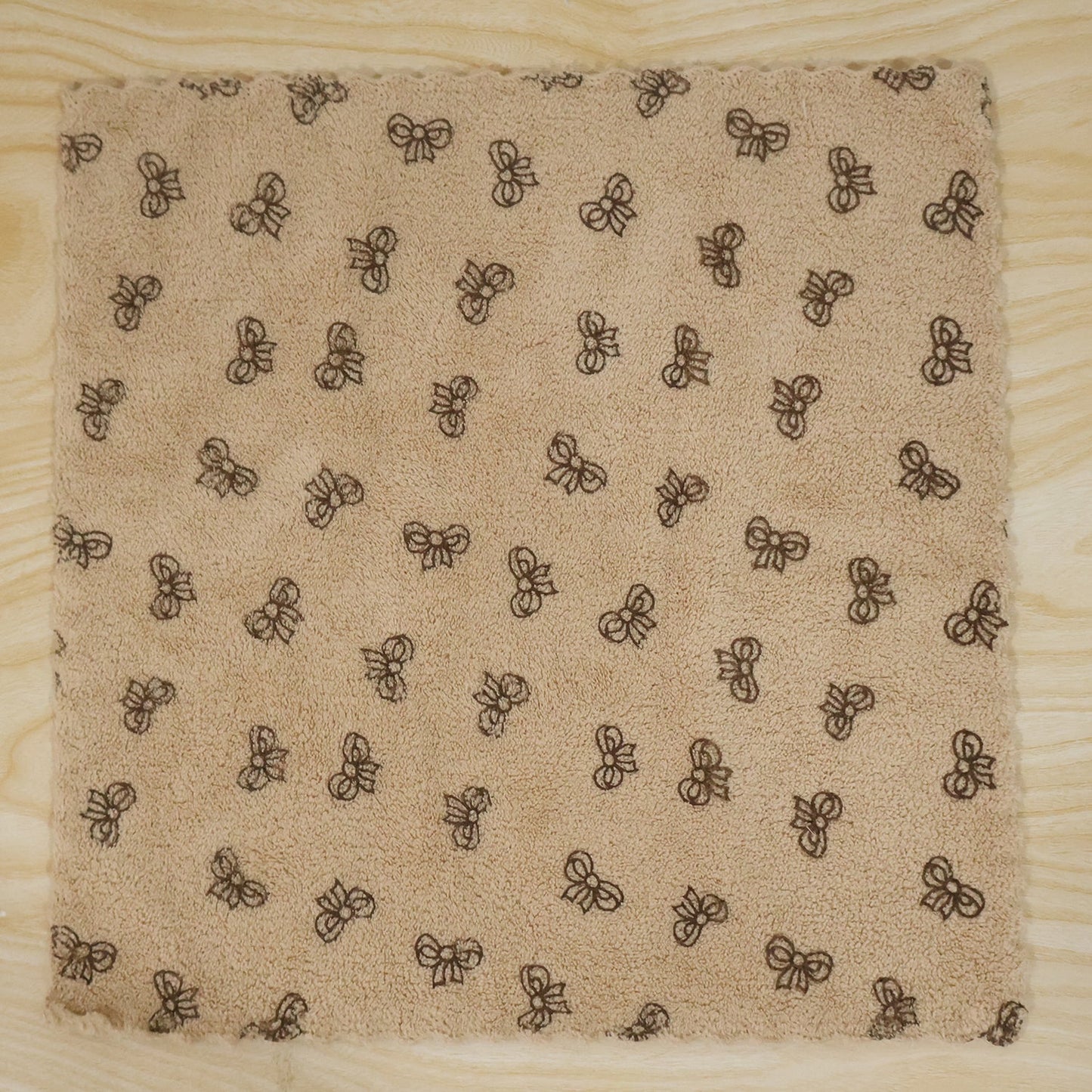 Live photo of microfiber soft cleaning towel