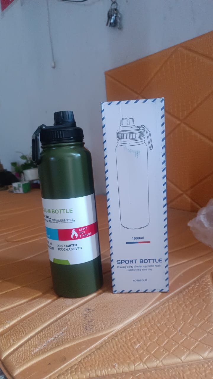 Stainless Steel Double Wall Vacuum-Insulated Drink Water Bottle (800 ML / Mix Color)