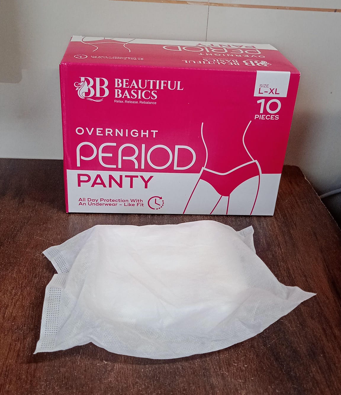 Womenâ€™s Emergency Travel Kit with Seamless Underwear Pantyliner  10 Pcs