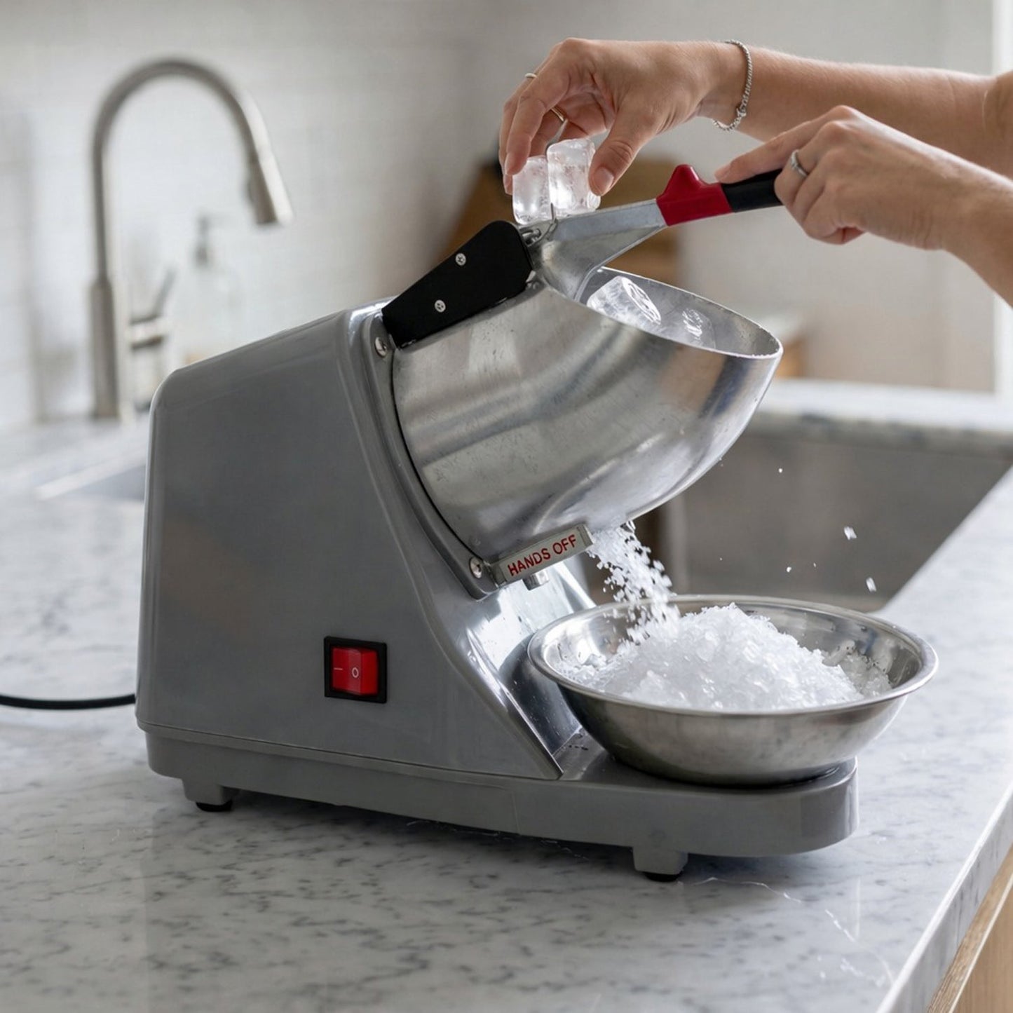 Electric Ice Crushing Machine with Stainless Steel Bowl 1 Set