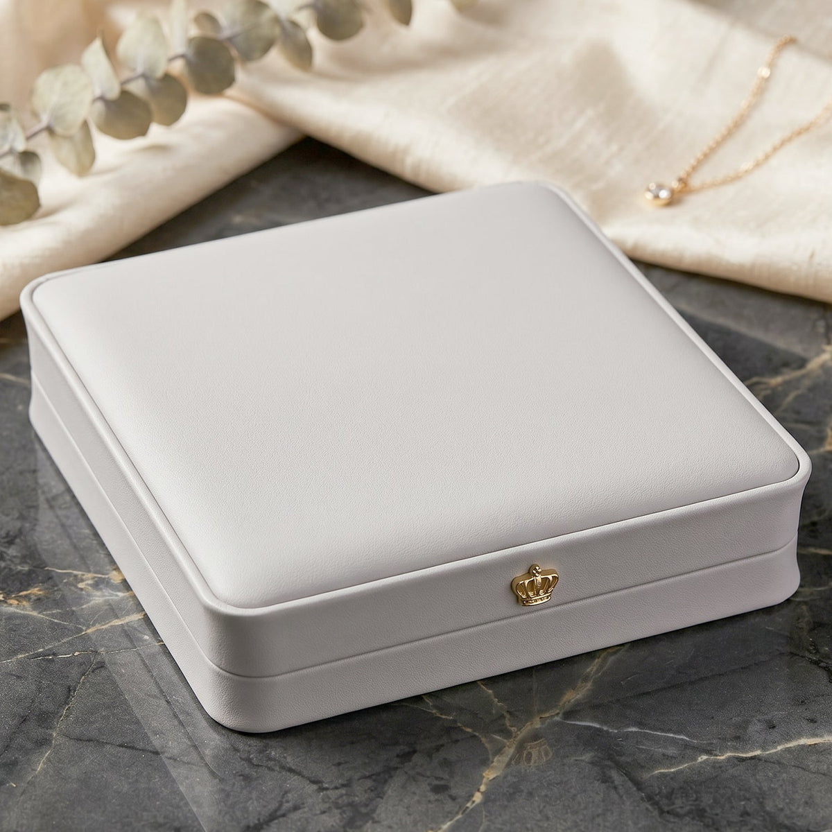 Multiple jewelry gift boxes for storing necklaces and rings