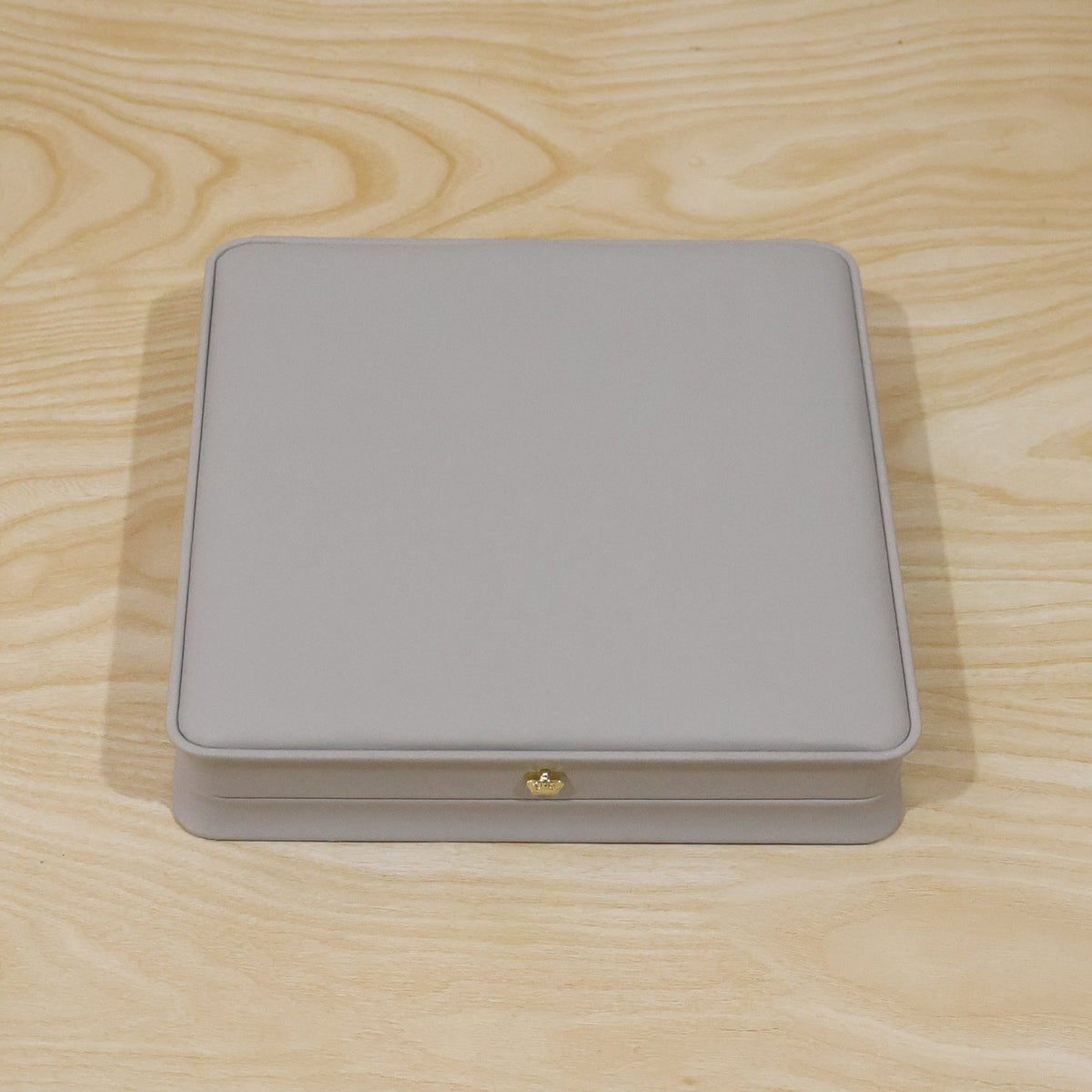Jewelry Gift Box â€“ Elegant Storage & Presentation Solution